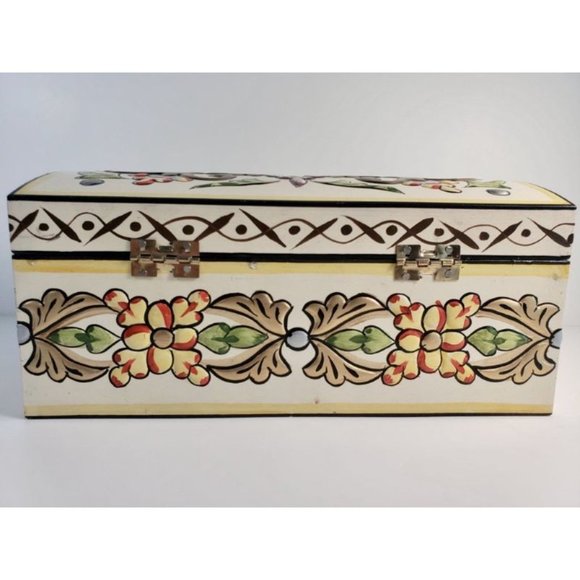 Ivory Hand Painted Wooden Box 3D Floral Design - Picture 3 of 5